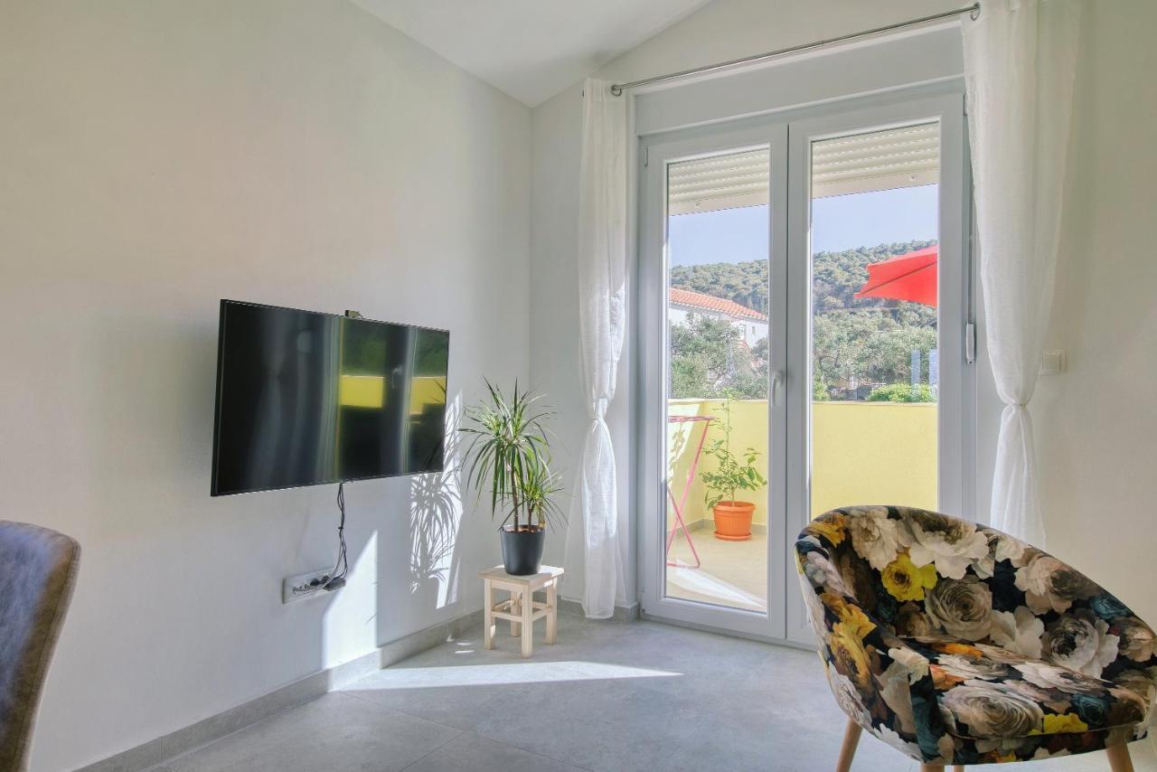 Apartment Gaby Božava Εξωτερικό φωτογραφία