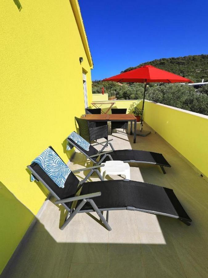 Apartment Gaby Božava Εξωτερικό φωτογραφία